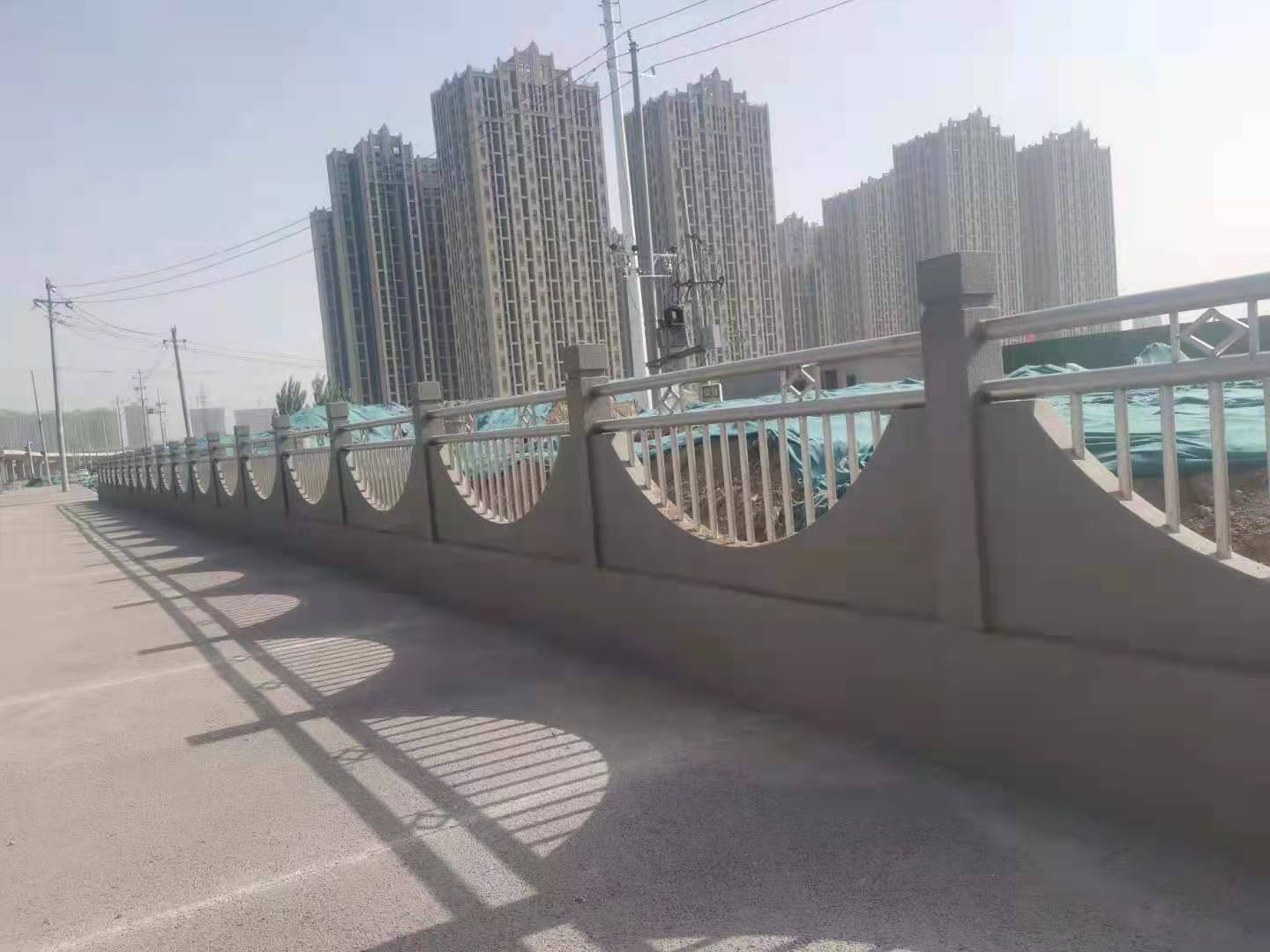 郑州西四环秀水河桥梁护栏